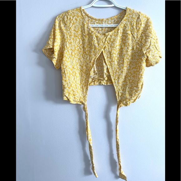 yellow floral crop top T-shirt - Picture 4 of 4